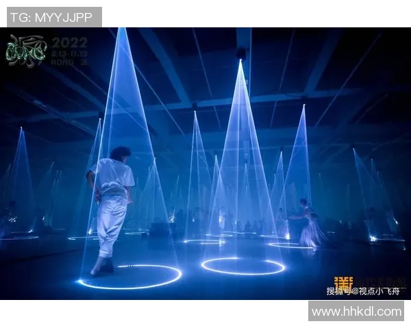 霍伊伦的传奇人生与影响力探秘：从艺术到科技的跨界之旅