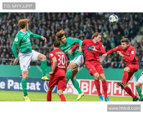 卡斯鲁厄与汉堡激战正酣比分揭晓引发球迷热议