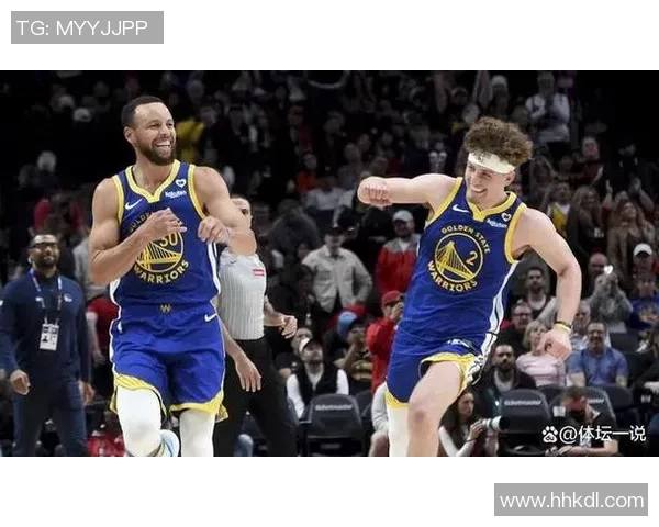 2021年NBA勇士与热火激战回顾：精彩瞬间与赛季亮点分析