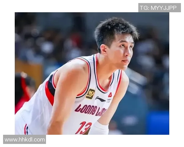 篮球职业明星的辉煌历程与背后故事揭秘，探寻他们成功的秘诀与奋斗精神