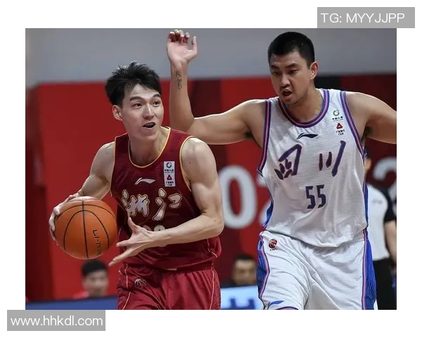 深入分析成都篮球队进攻战术与球员配合的独特之处